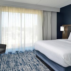 One-Bedroom King Suite